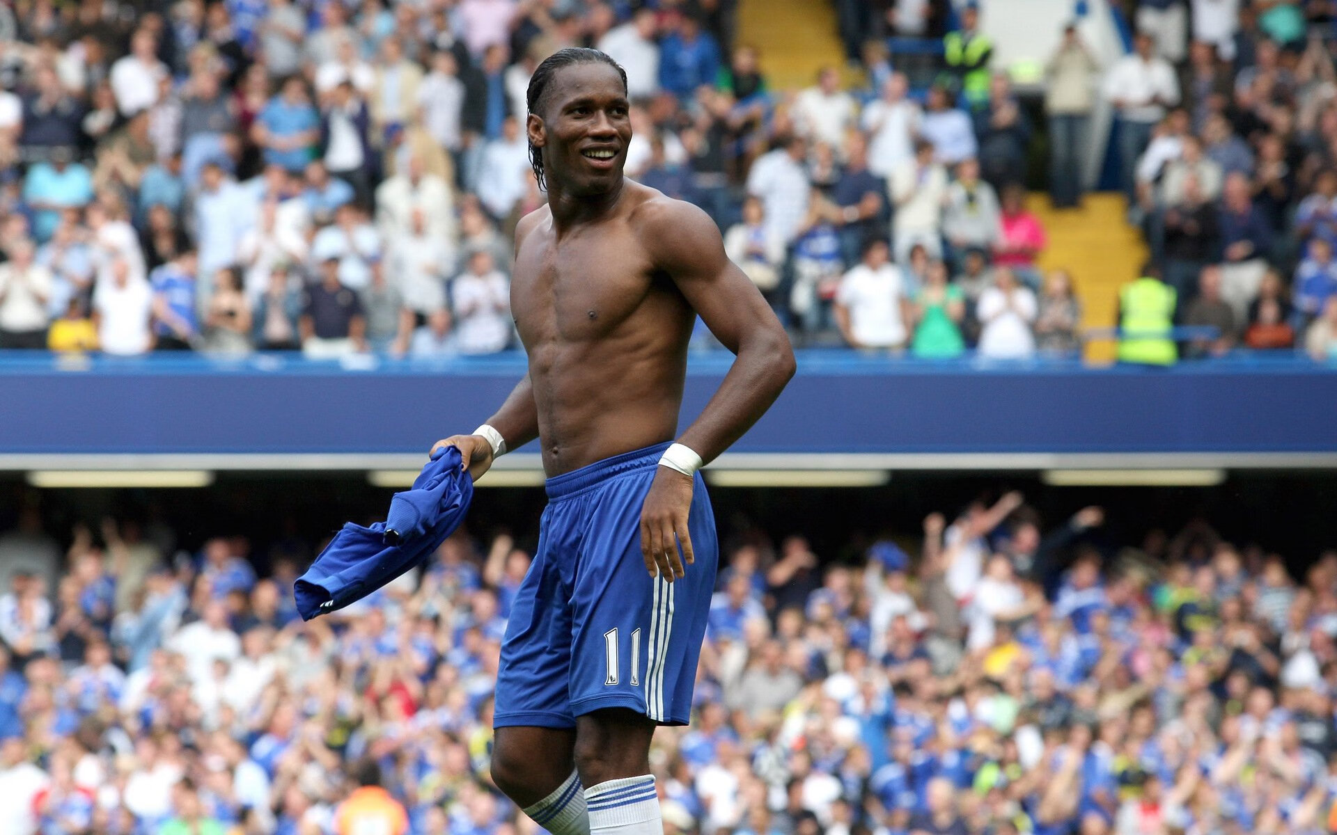 未来无人机飞行比赛，科技引领运动新潮流，无人机大会